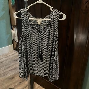 Loose flowing stylish tank top.